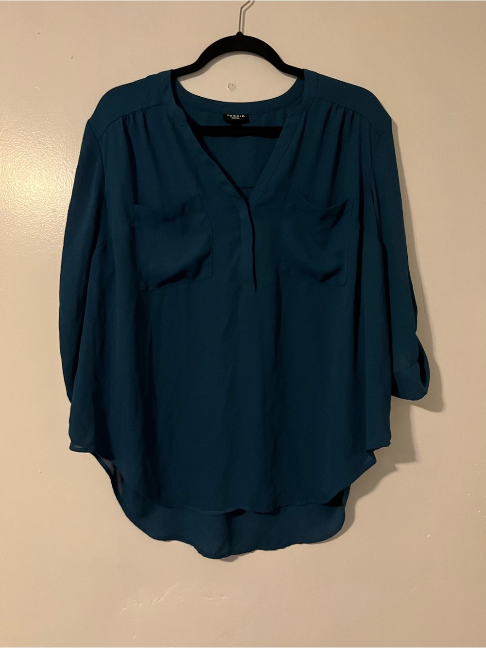 torrid Harper Teal V-Neck Roll-Tab Blouse